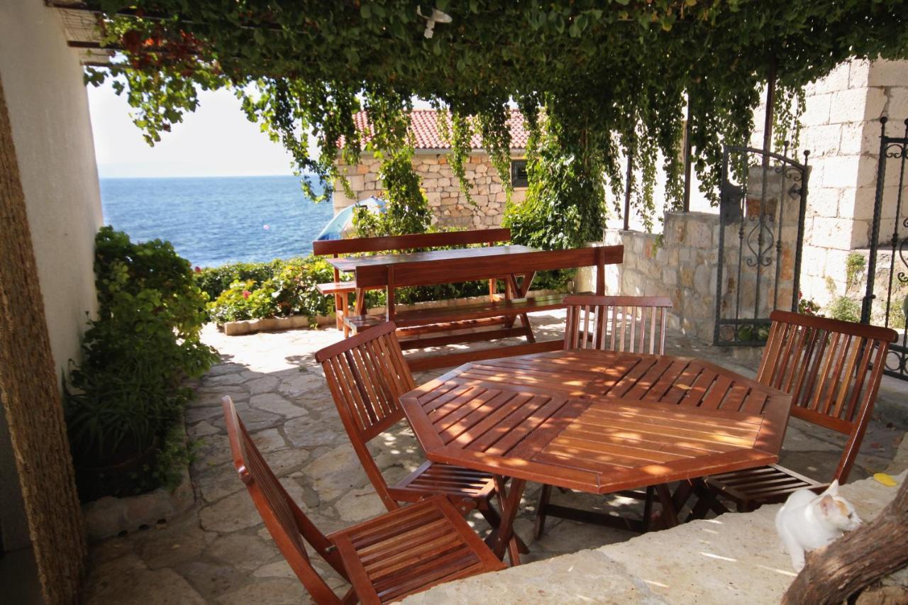 Seaside House For Families With Children Cove Tvrdni Dolac, Hvar - 2057 Gdinj Экстерьер фото
