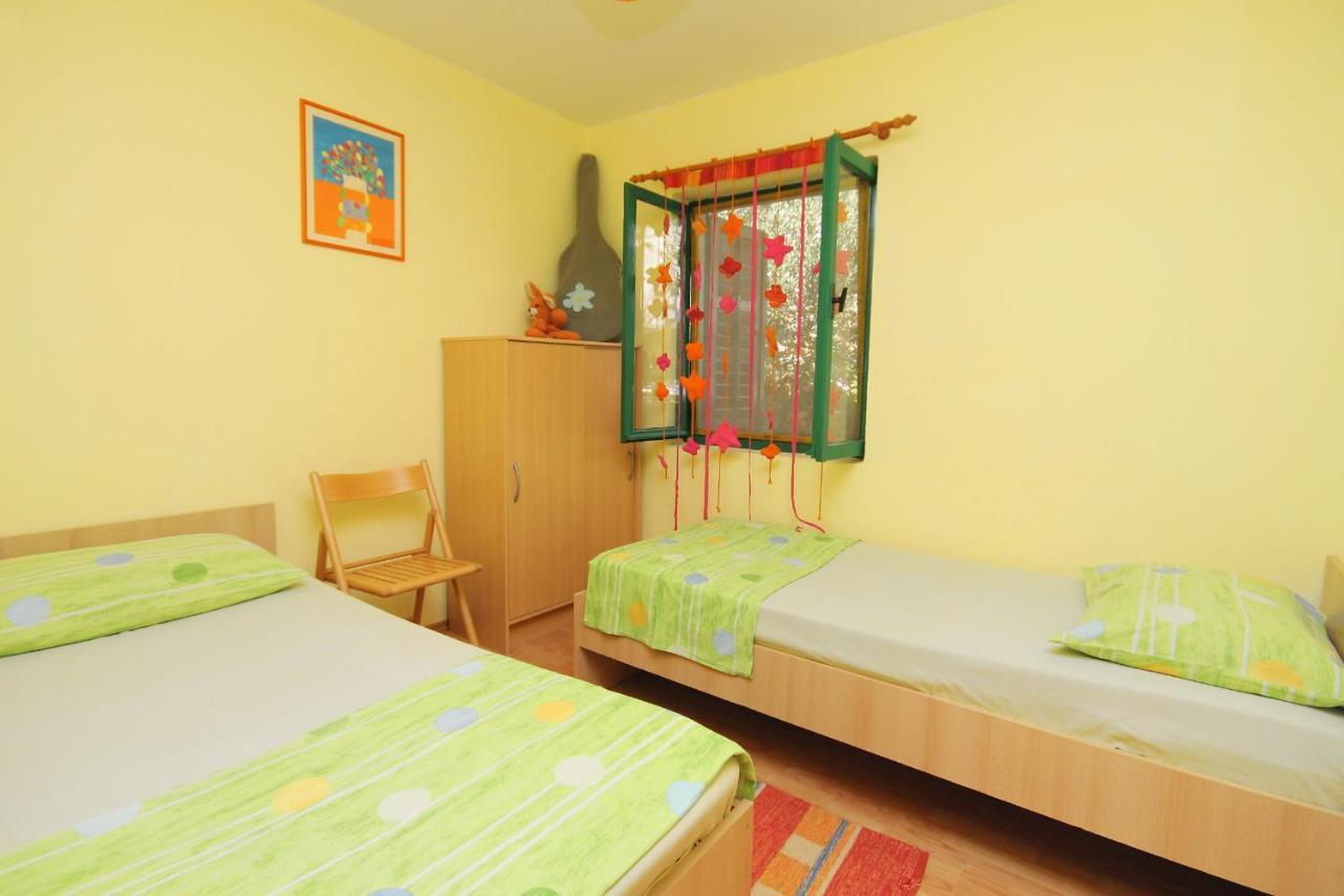 Seaside House For Families With Children Cove Tvrdni Dolac, Hvar - 2057 Gdinj Экстерьер фото